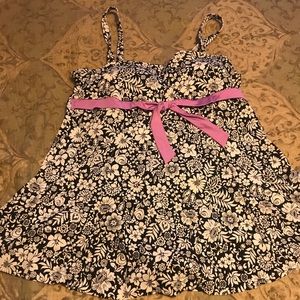 Flower swim top with a one piece built in